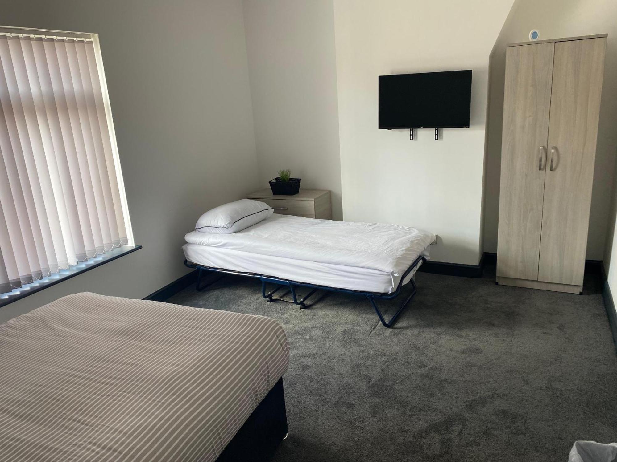 Houghton Guest House 1 Stoke-on-Trent Esterno foto