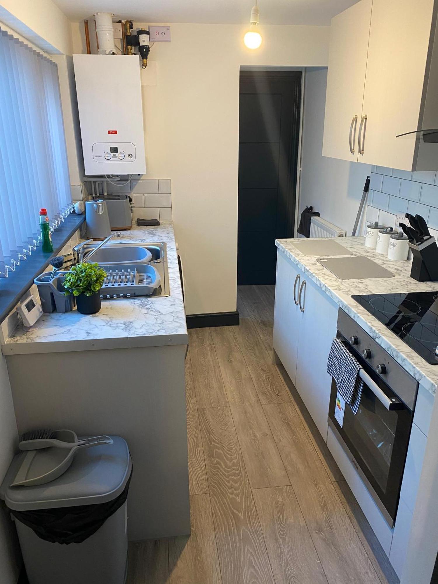 Houghton Guest House 1 Stoke-on-Trent Esterno foto
